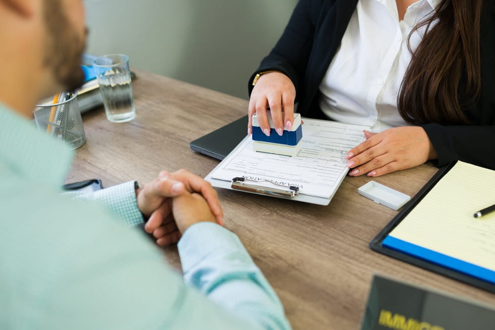 Client meeting with a Springfield Missouri medical malpractice lawyer about filing deadlines